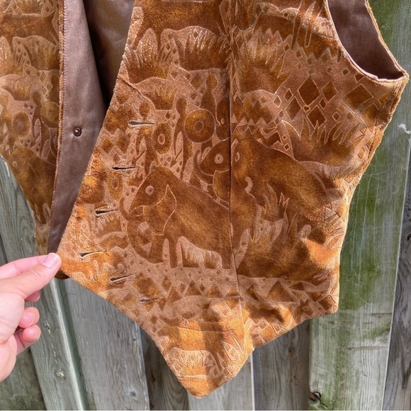 Suede Vest - Picture 6 of 9